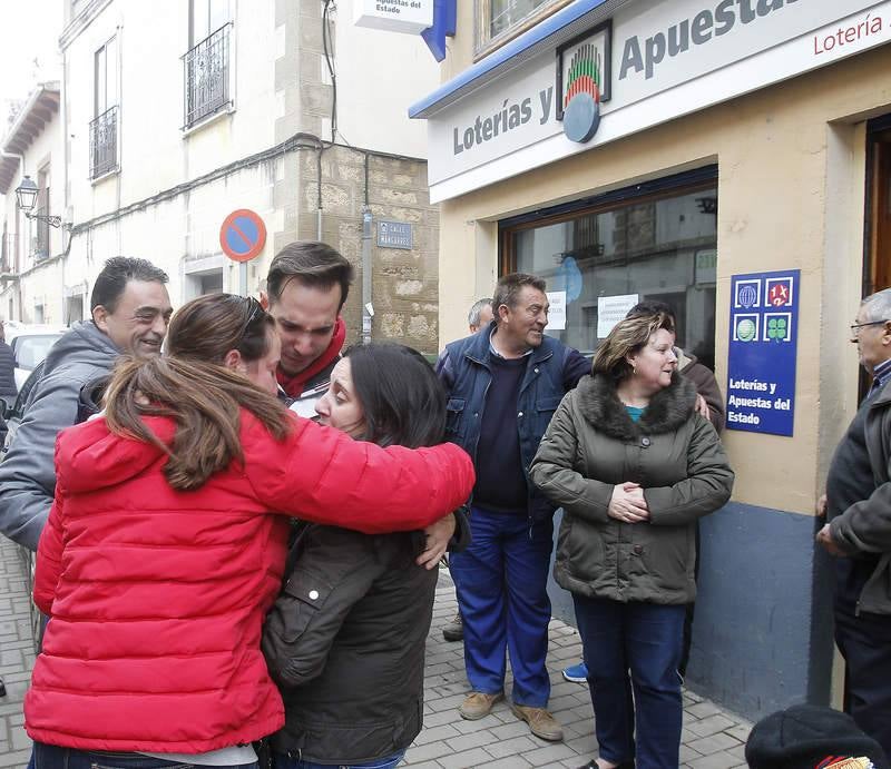 Premiados de Dueñas con el primer premio de la Lotería