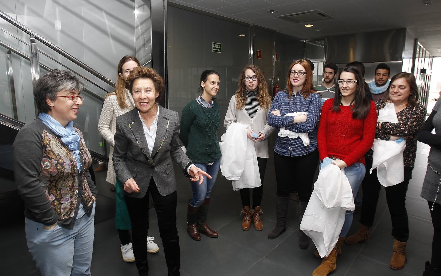 Alumnos del programa STARTinnova visitan Galletas Gullón