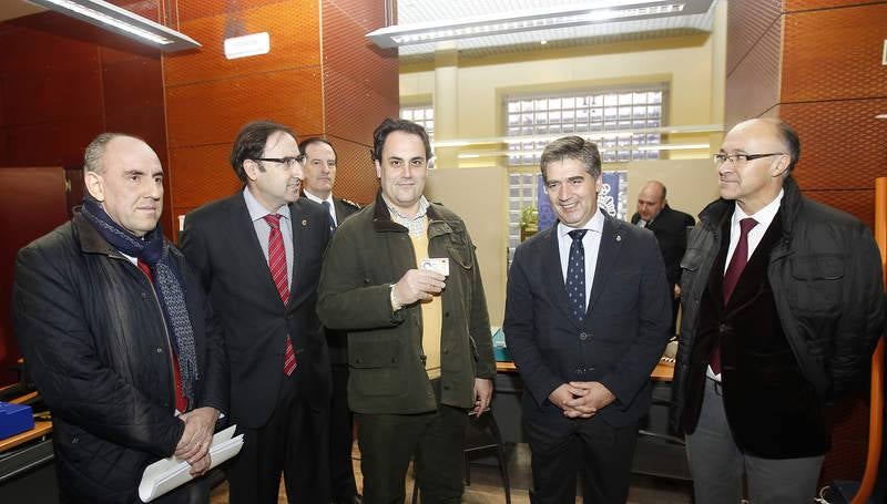 Presentación del nuevo DNI electrónico 3.0 en Palencia
