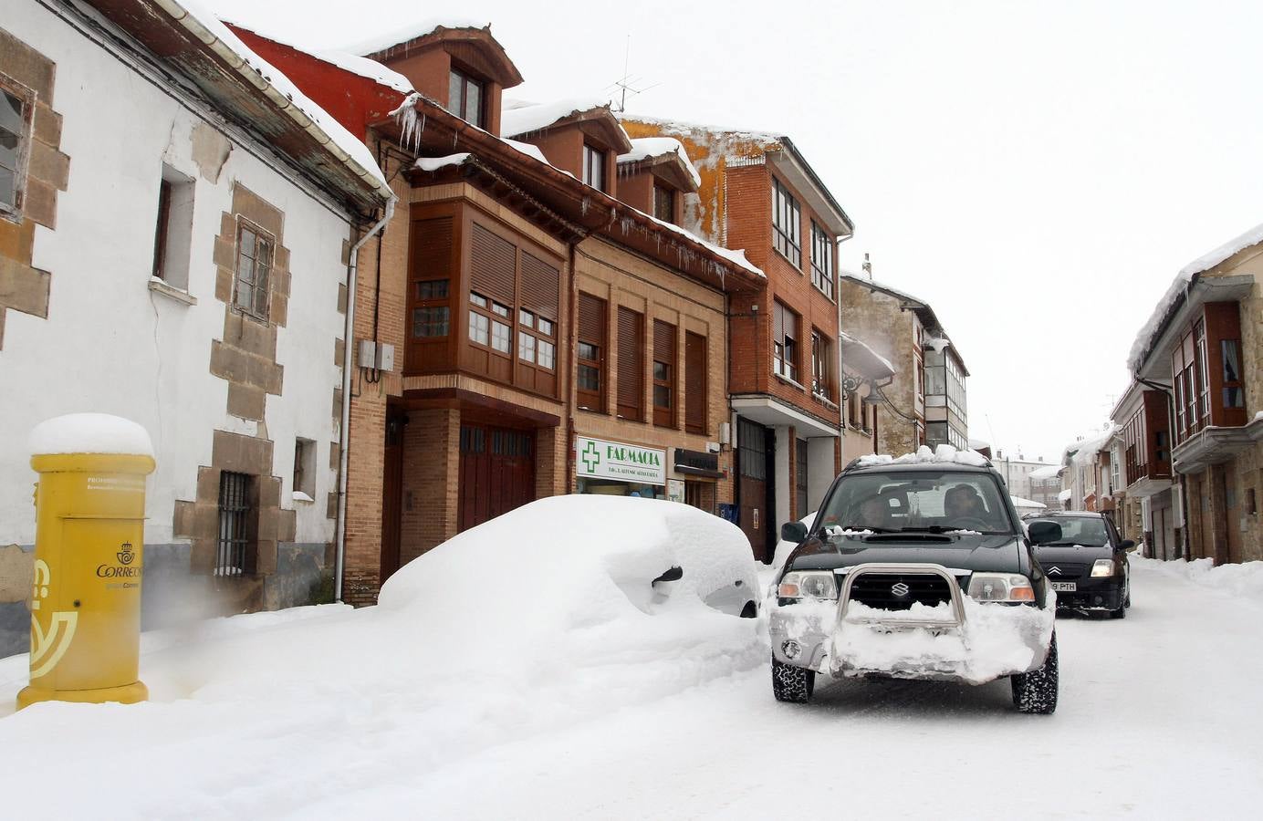 Guardo y Velilla del Río Carrión (Palencia) siguen cubiertos por la nieve