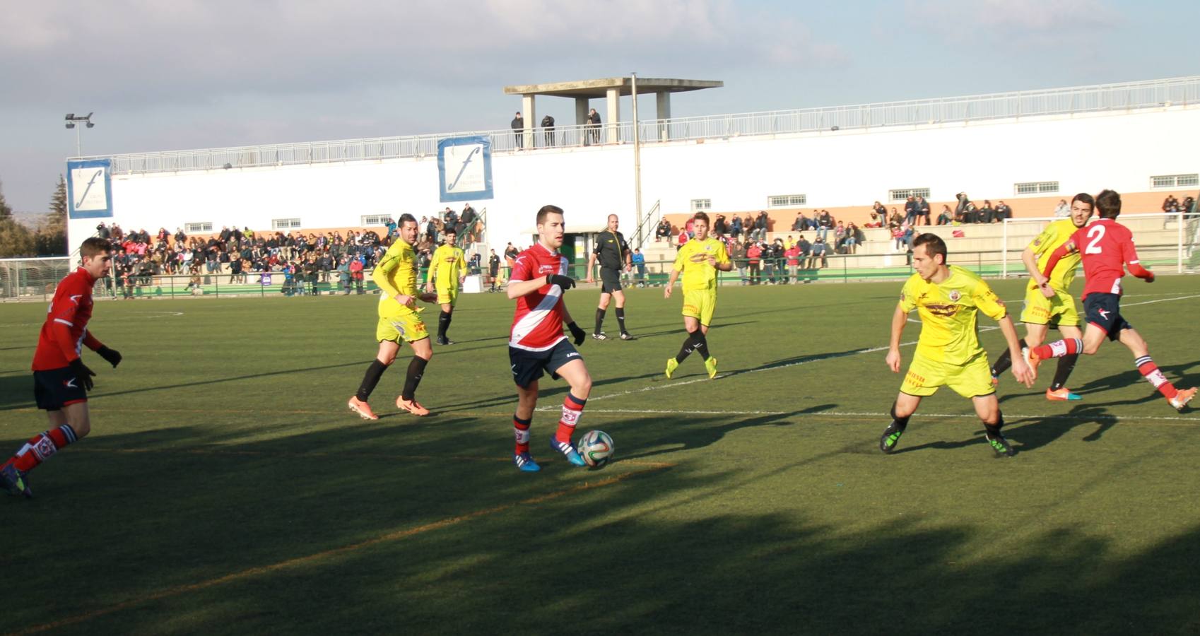Partido de fútbol entre el Villa de Simancas y el CD Palencia (0-1)