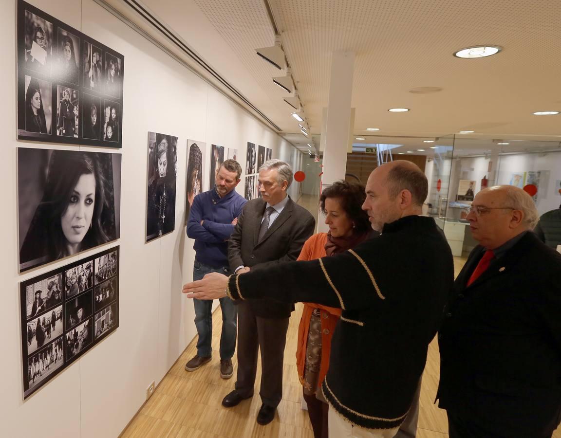 Inauguración de la exposición 'Dos Semanas, un Encuentro' en la Oficina de Turismo de la Acera de Recoletos