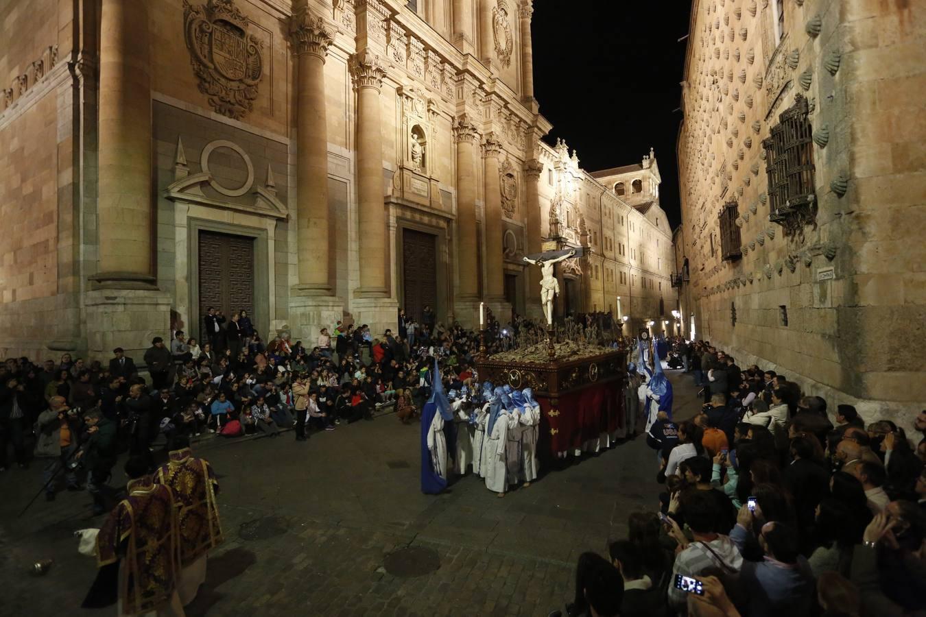 Procesión del Cristo de los Doctrinos y la Virgen de la Amargura en Salamanca