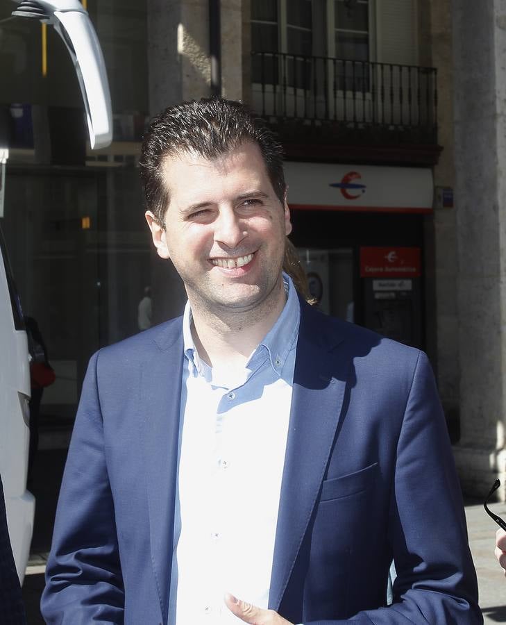 El candidato del PSOE a la presidencia de la Junta, Luis Tudanca visita Palencia