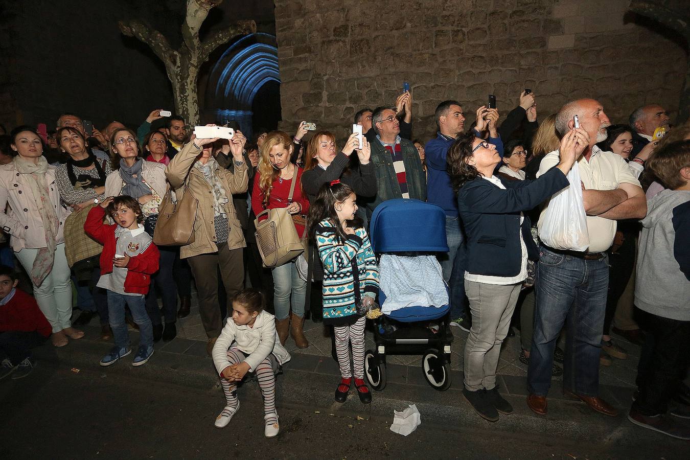 Si estuviste en la Procesión del Encuentro, búscate en las fotos (1/2)