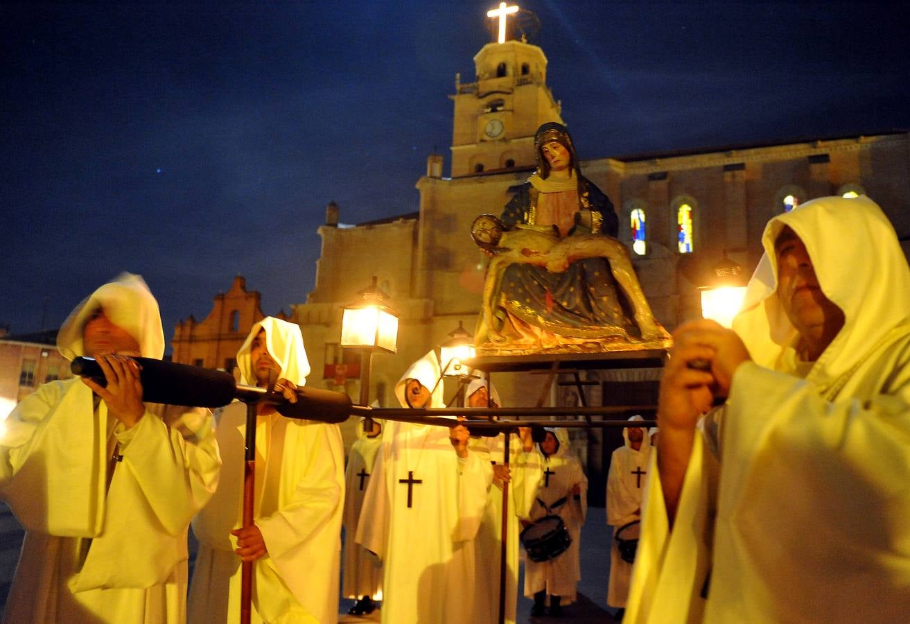 Procesión de la Vera Cruz en Medina del Campo (Valladolid)