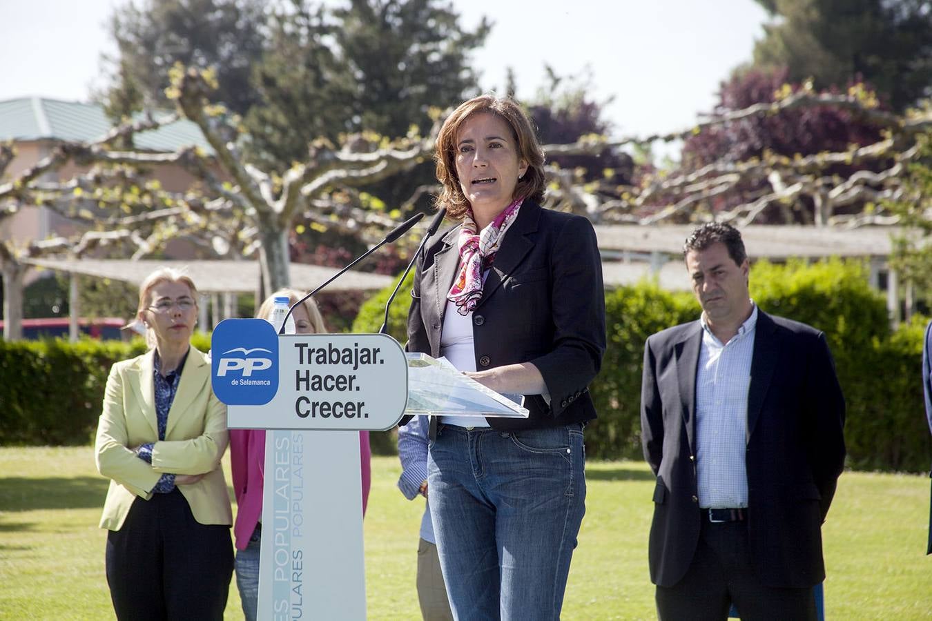 La candidata del PP a las Cortes, Josefa García Cirac participa en un acto de campaña en Salamanca