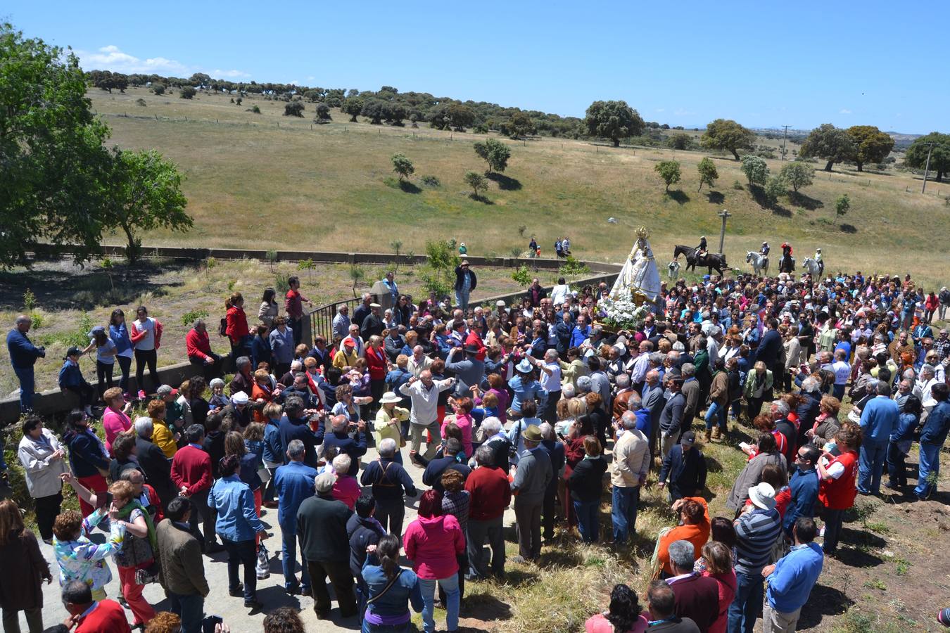 Romería de la Virgen de Valdejimena en Horcajo-Medianero (1/2)