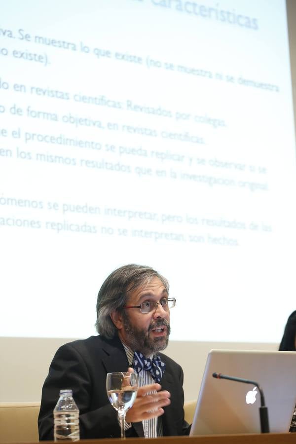 Ricardo Canal y Luis Antonio Pérez analizan los transtornos del autismo en el Aula de Salud de El Norte de Castilla en Salamanca