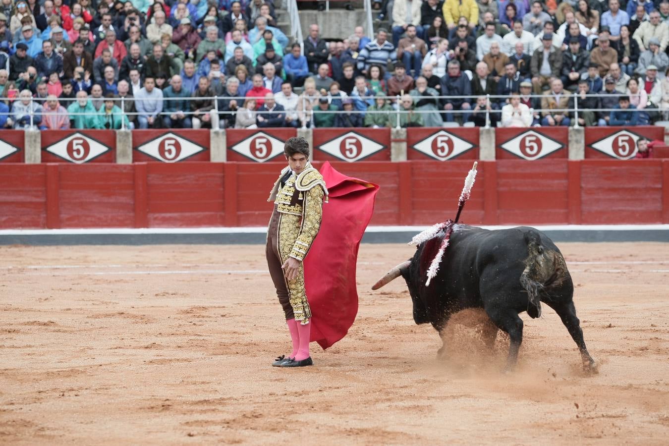 Corrida de toros en Salamanca con El Juli, Castella y Perera (2/3)