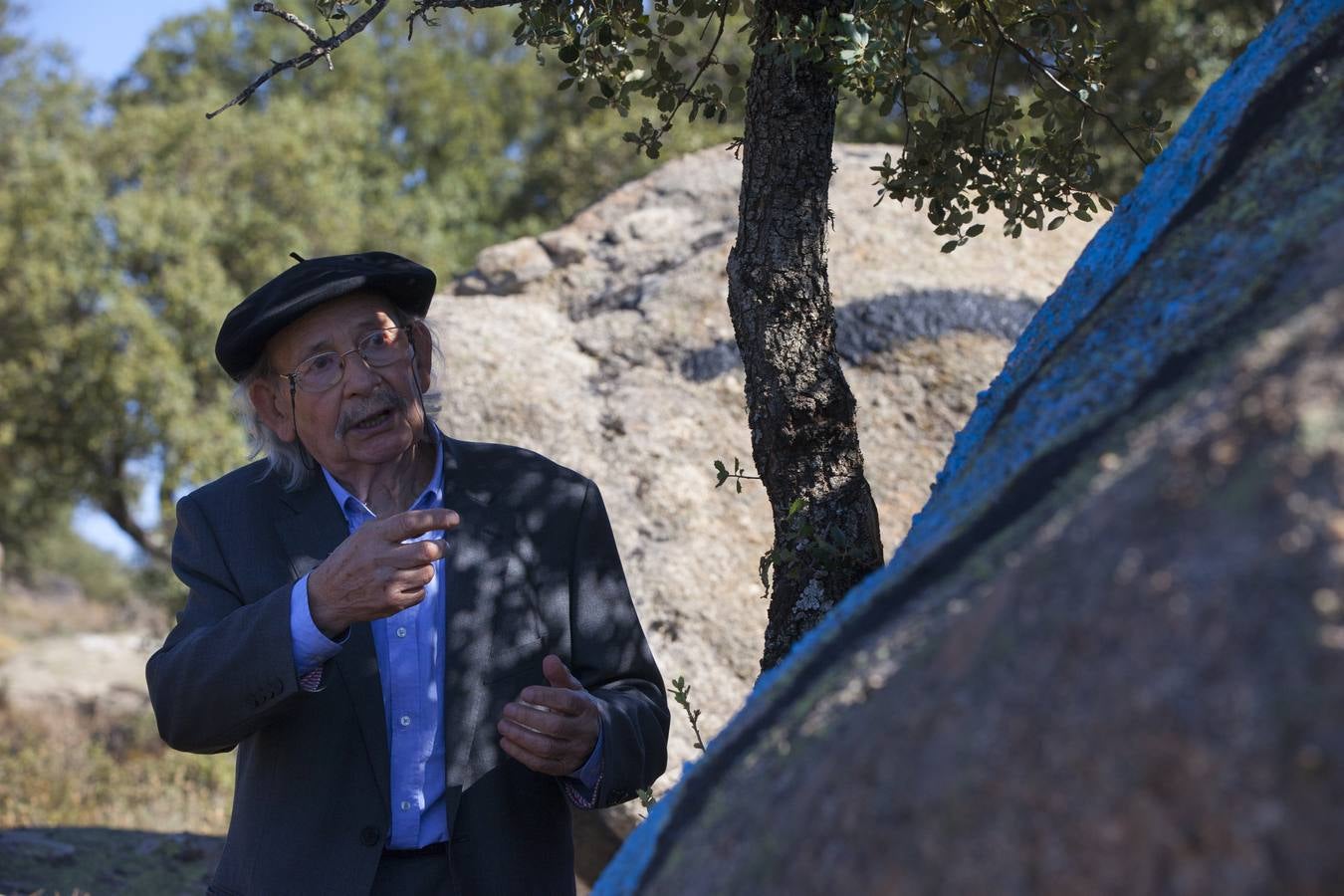 Inauguración de la piedras pintadas de Agustín Ibarrola en Muñogalindo (Ávila)