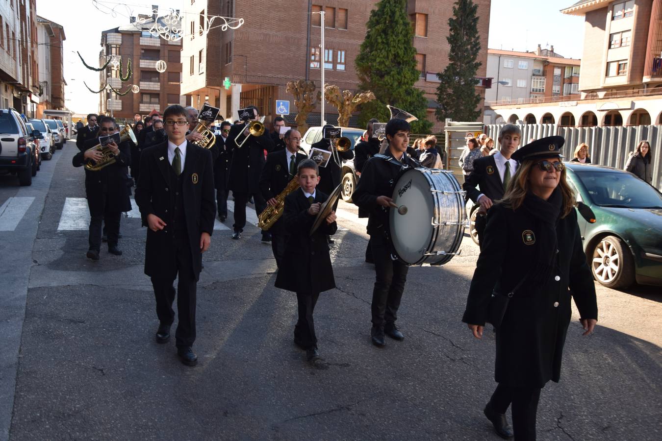 Santa Cecilia llena de música las calles de Guardo (Palencia)