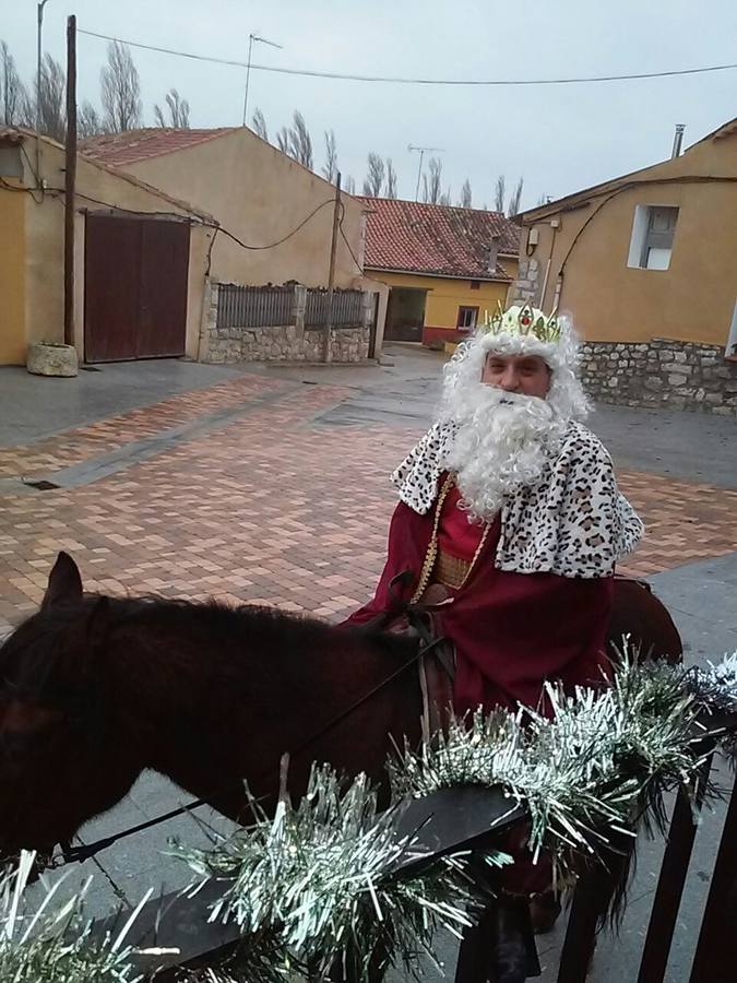 Cabalgata 'al revés' en San Pelayo