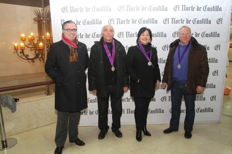 Inauguración de la exposición 'Un año en imágenes 2015' de Palencia (2/2)