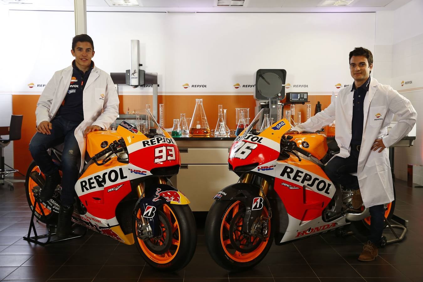 Pedrosa y Márquez, en el laboratorio