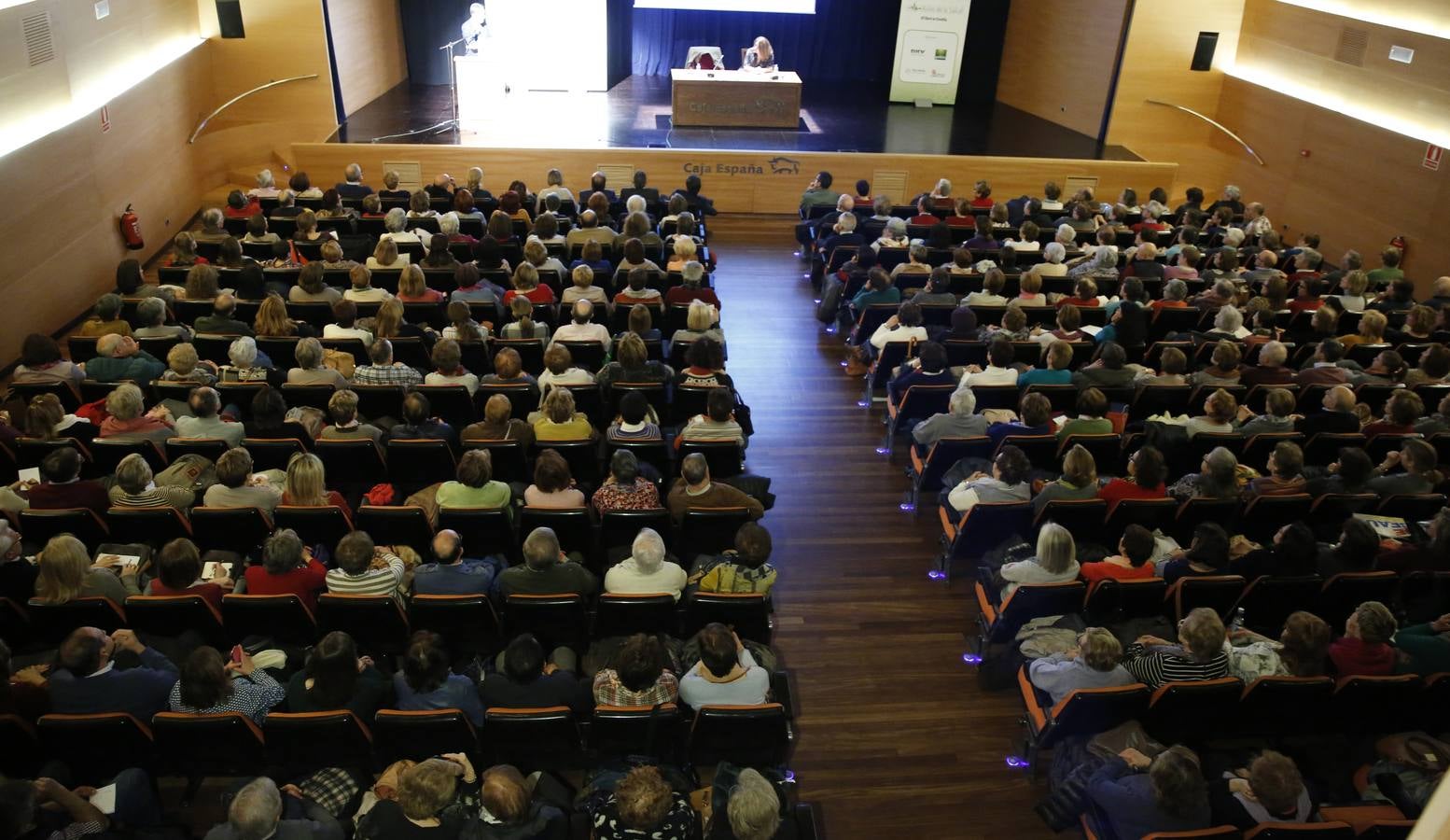 Daniel de Luis habla de la osteoporosis en las Aulas de la Salud de El Norte de Castilla