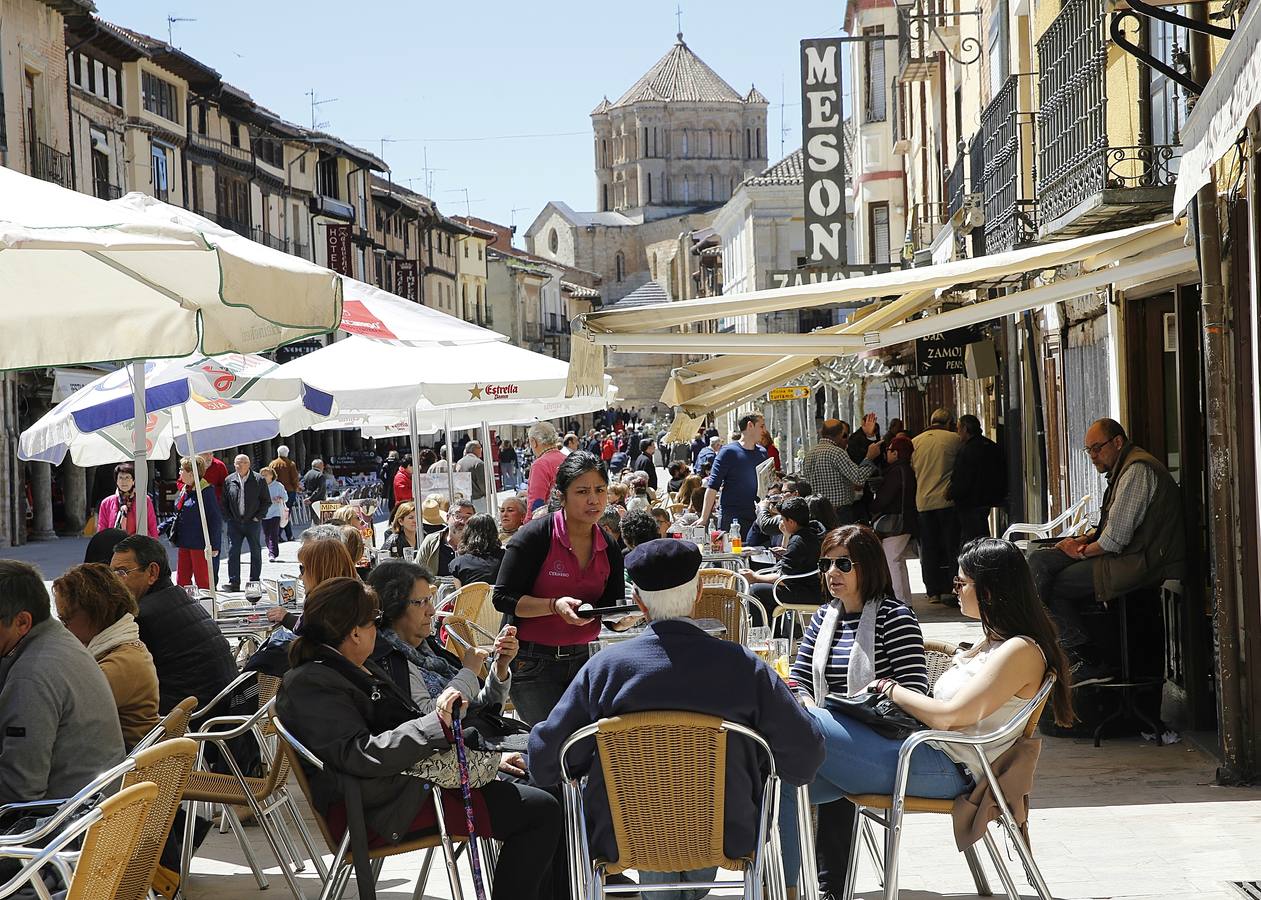 Las Edades del Hombre llenan las calles de Toro