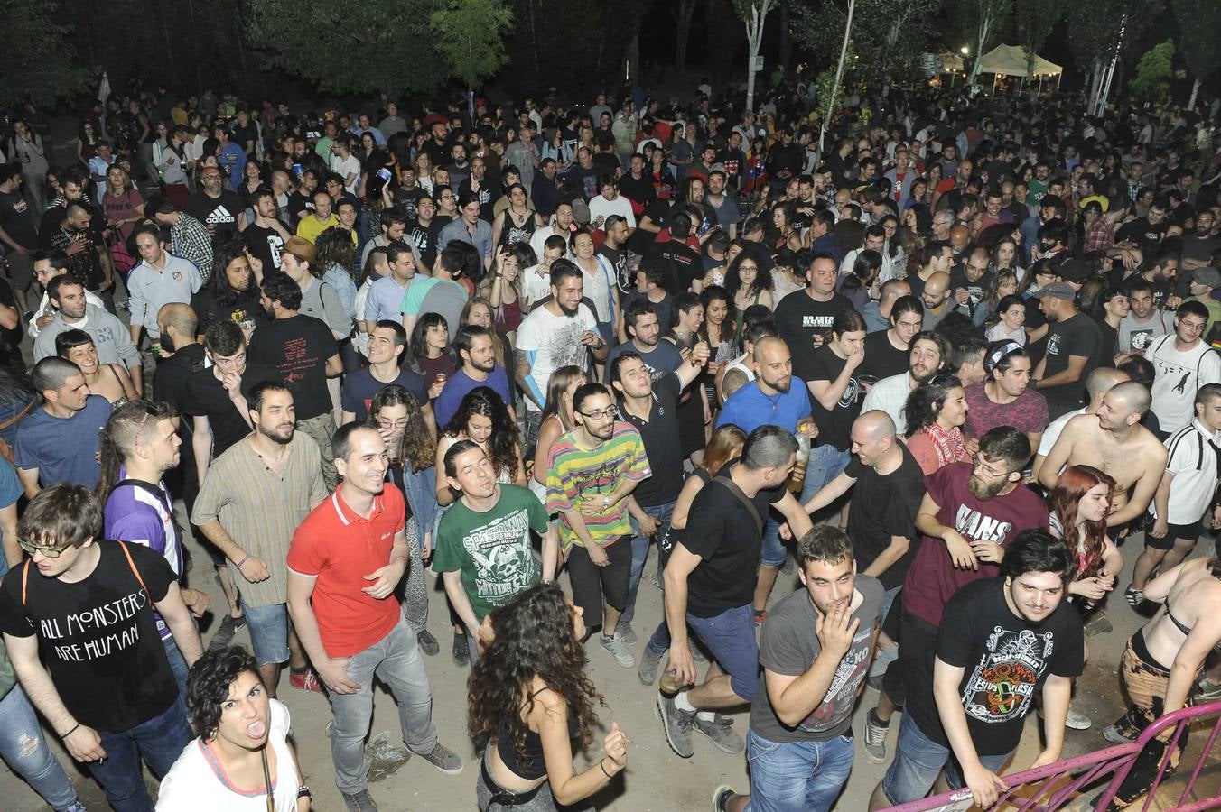 Noche de San Juan en la playa de Las Moreras de Valladolid (3/3)