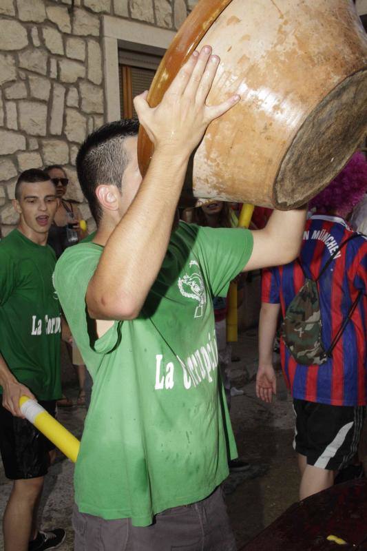 Fotos 1. Chupinazo y desfile de peñas en Campaspero