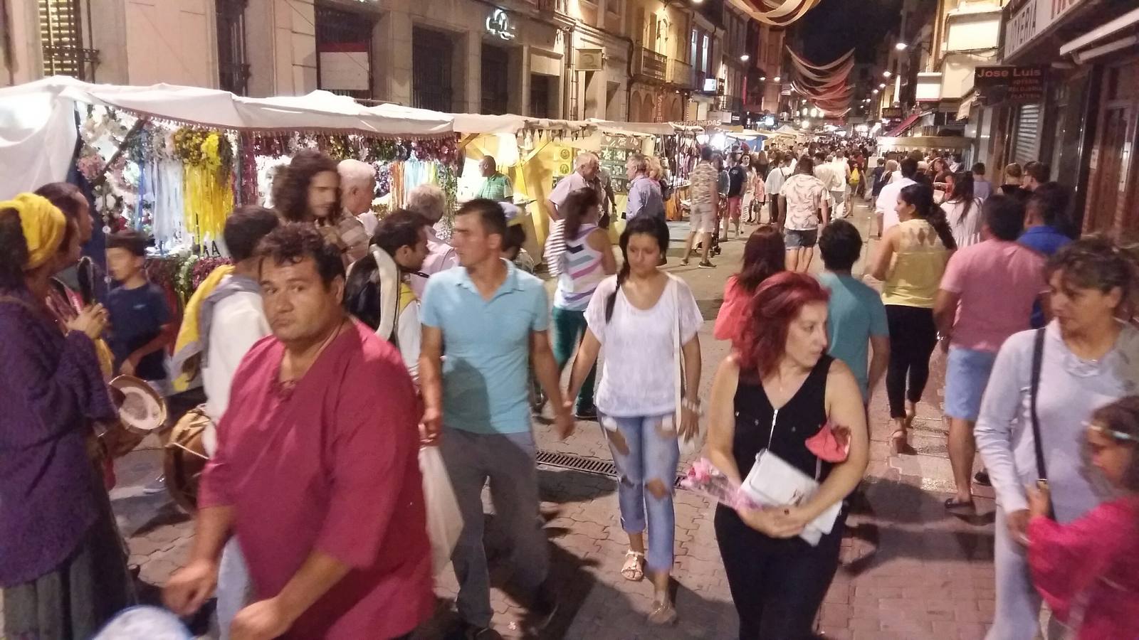 Medina del Campo, abarrotada durante la noche del viernes en la Feria Renacentista
