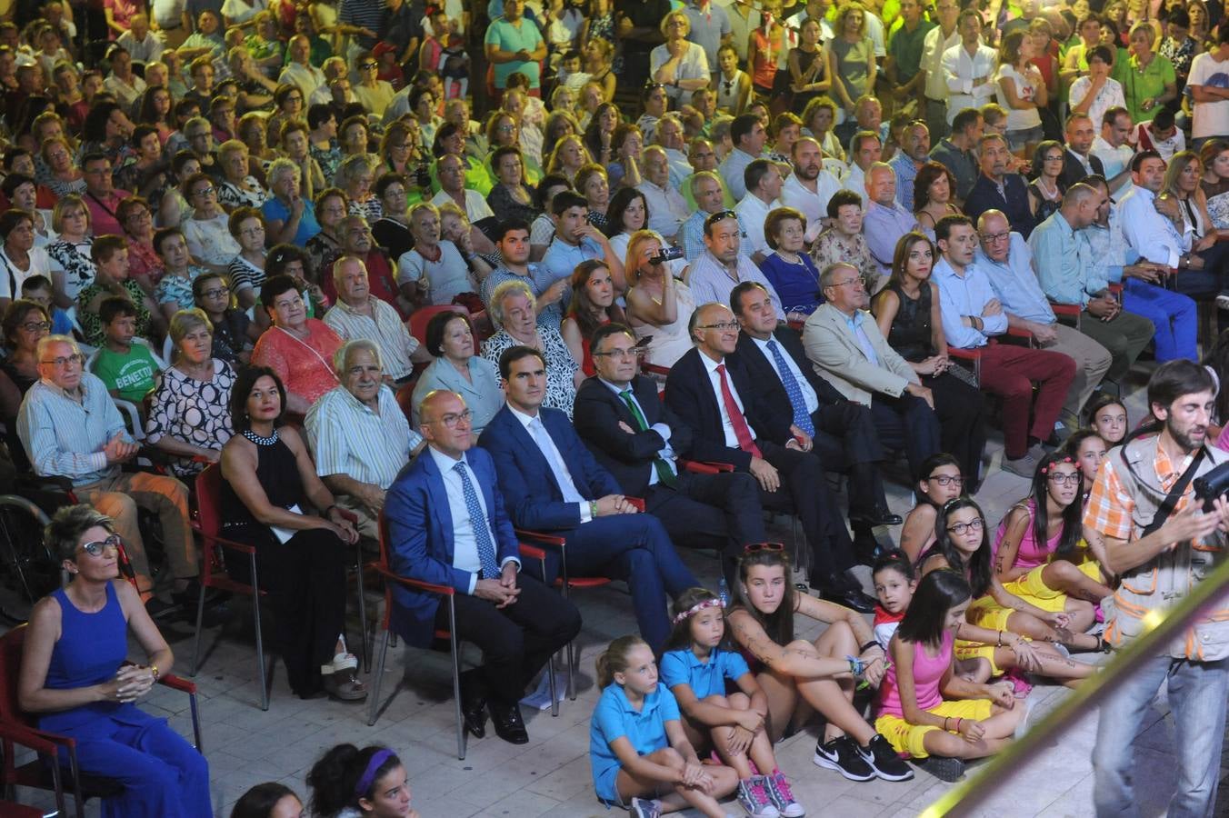 Nava del Rey inaugura sus fiestas con el pregón del magistrado Luis Tejedor