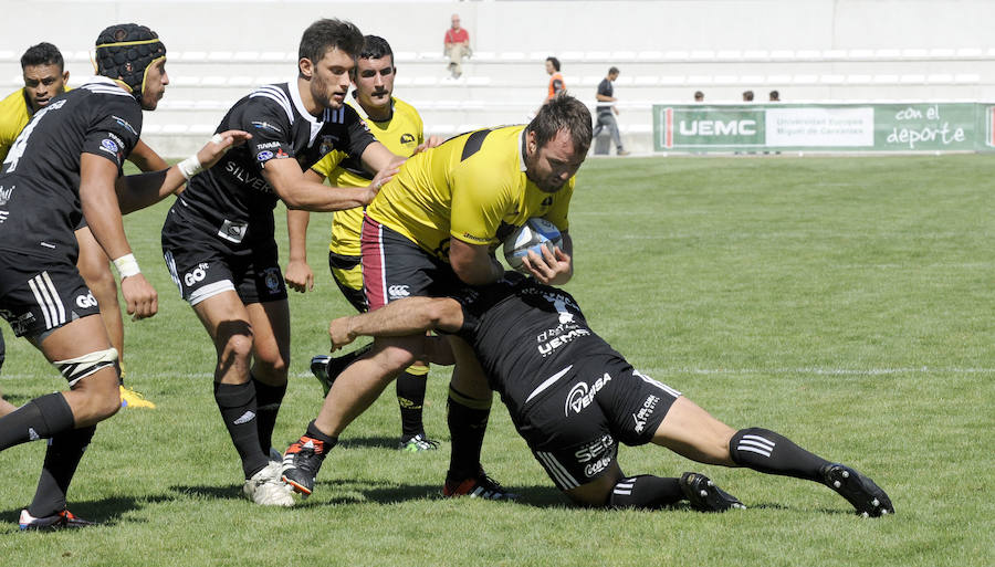 Partido de El Salvador contra el Getxo en los campos de Pepe Rojo