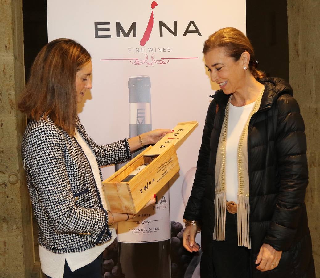 Carmen Posadas en el Aula de Cultura de El Norte de Castilla