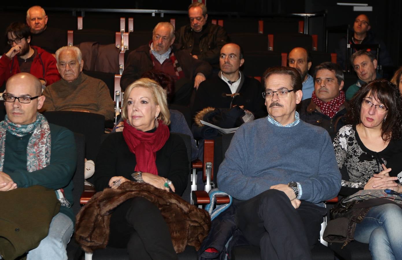 Araceli Sagüillo presenta su último poemario 'Las Moiras'