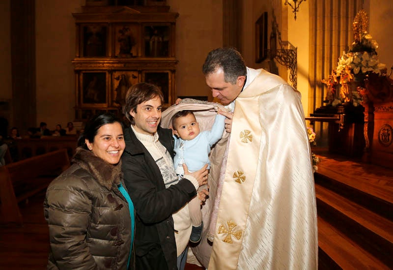 Bajo el manto protector de la patrona