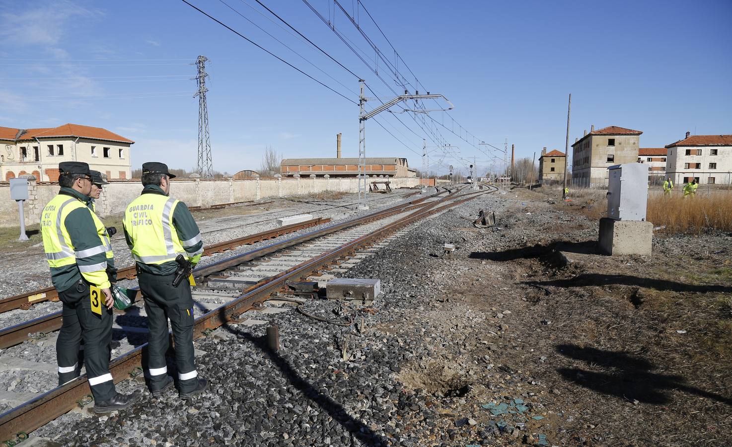 Paso a nivel de Monzón de Campos (Palencia) donde dos jóvenes fueron arrollados por un Alvia