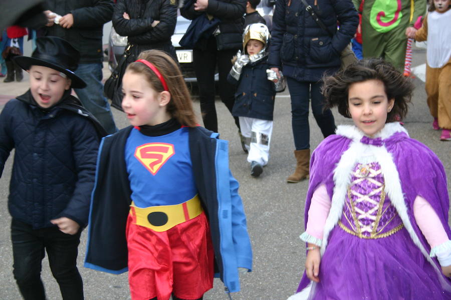 Carnavales y disfraces en Arroyo y La Flecha