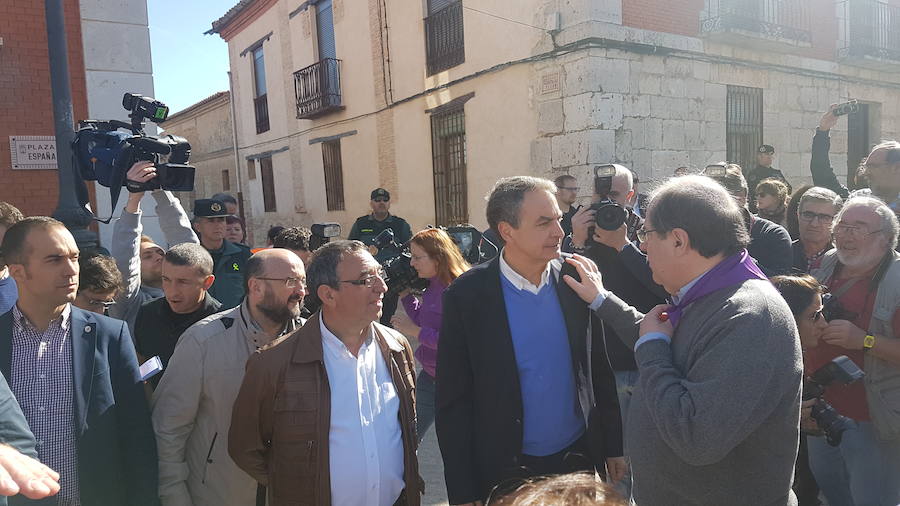 El expresidente Zapatero visita Villalar de los Comuneros en el Día de Castilla y León