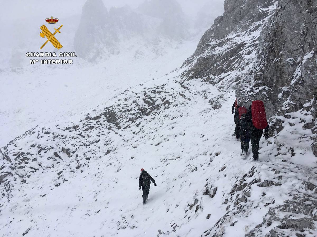 Complicado rescate de los tres montañeros zamoranos fallecidos en Picos de Europa
