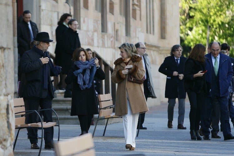 La vicepresidenta del Gobierno, Soraya Sáenz de Santamaría, inaugura la exposición de Miquel Barceló en Salamanca