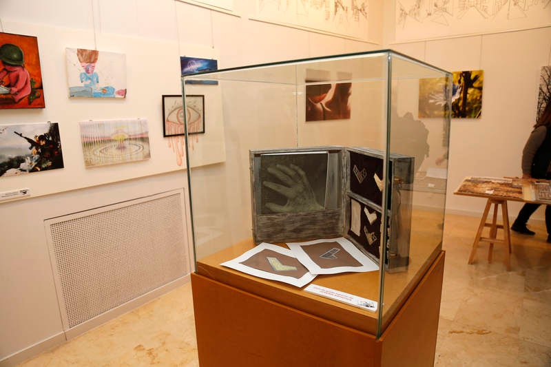 La Biblioteca Pública de Palencia acoge la exposición de trabajos de los alumnos de la Escuela de Arte Mariano Timón
