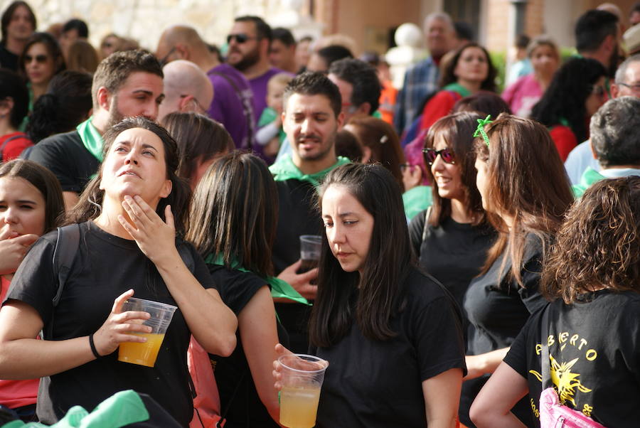 Fiestas de Arroyo. Pregón y desfile de peñas (1/2)