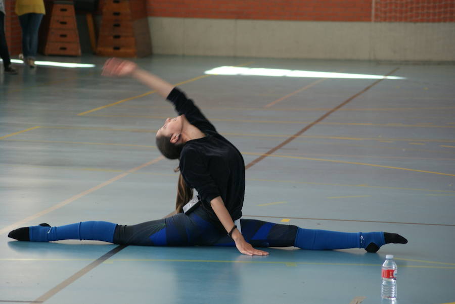 Master Class de la gimnasta olímpica Carolina Rodríguez en el Club Fussión Arroyo