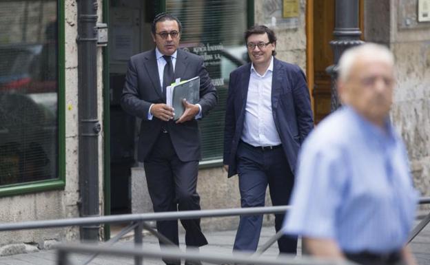 Rafael Delgado declara ante la jueza de la trama eólica que se limitó «a seguir las indicaciones del consejero»