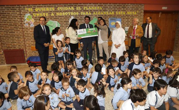 El Corazón de María recicla 7.334 kilos de vidrio en tres meses