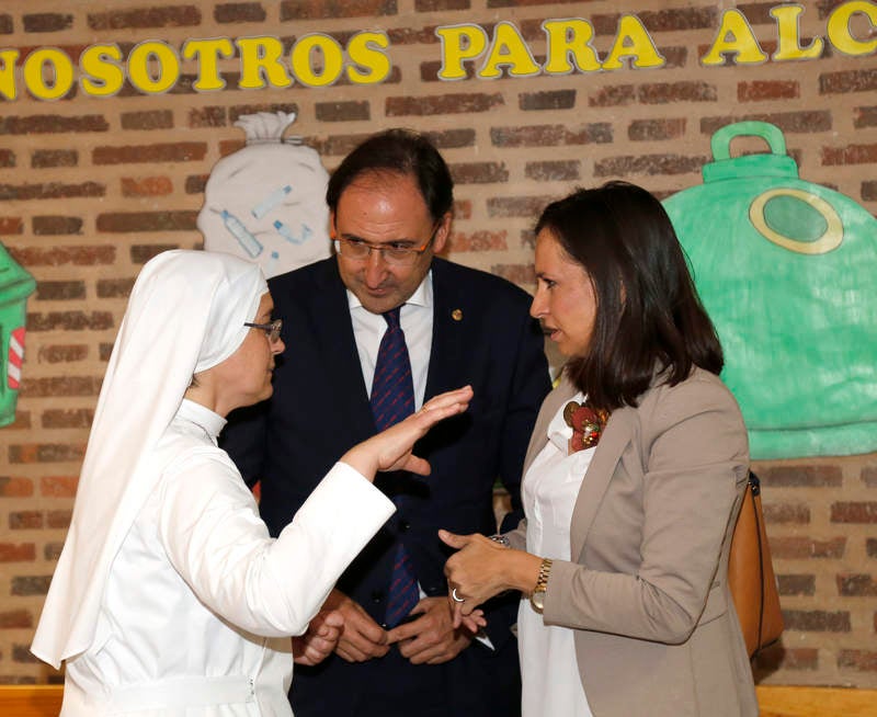 El colegio Corazón de María de Palencia recibe el premio 'Peque Recicladores'