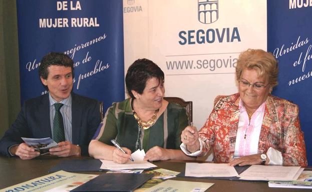 120 artesanas participan en la Feria Pronatura de Segovia