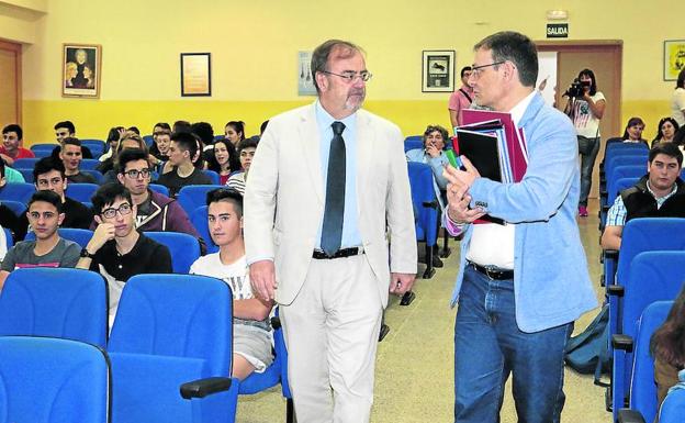 Educación ve «bastante razonable» obtener el título de Secundaria con menos de un cinco