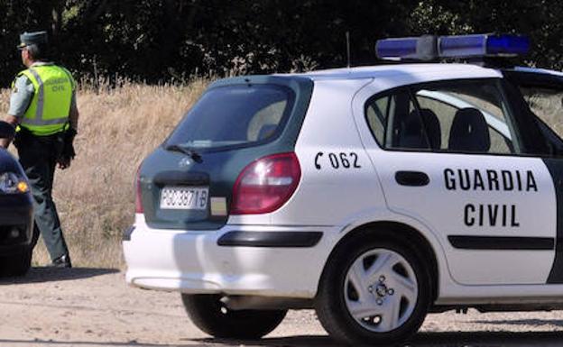 La detención de tres personas esclarece el robo en viviendas de Herrera