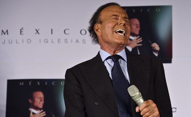 Julio Iglesias desvela sus 'intimidades'