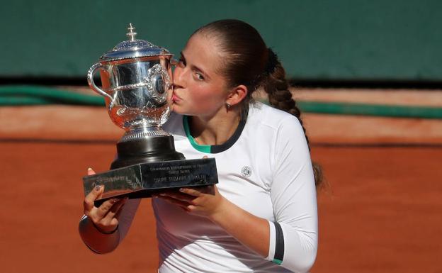 Ostapenko, del barro al cielo de París