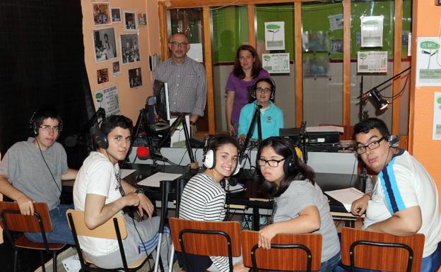Bodas de plata del taller de radio de Asprona