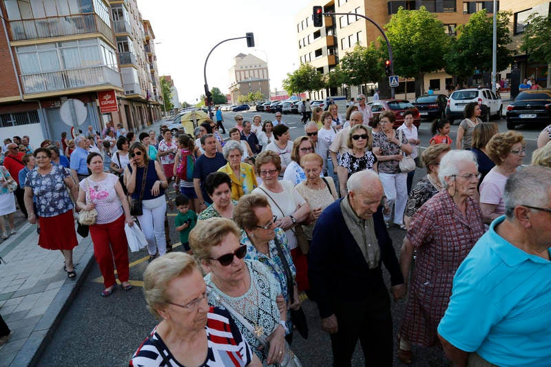 Procesión en honor al patrón en el barrio de San Antonio