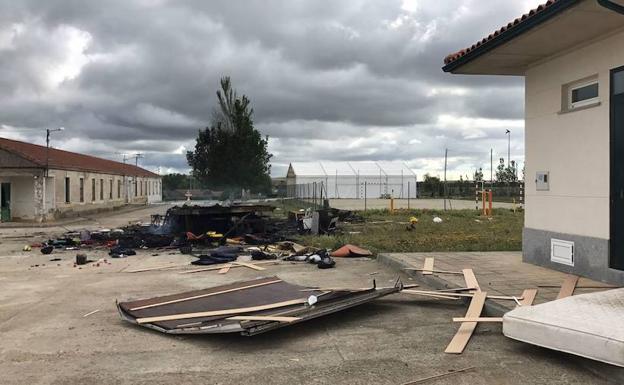 Detenido un hombre por su presunta participación en el incendio de la caseta de feria de Cabrillas