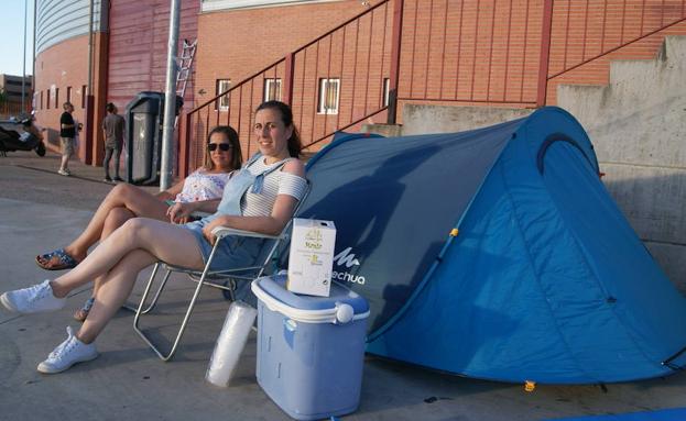 Acampadas 60 horas para ver a Bisbal a un palmo