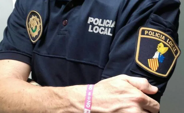 Un falso policía de Xàtiva estafa a una amiga haciéndole creer que su hija tiene cáncer